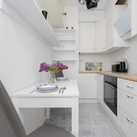 Bright Glowackiego For 2 People In By Renters Apartment Warsaw