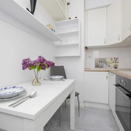 公寓 Bright Glowackiego For 2 People In By Renters